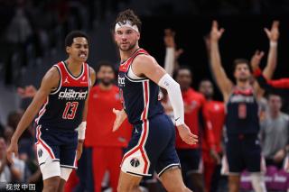 比利时中场 比利时中场