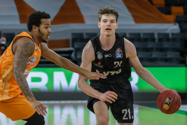 己的技术和 己的技术和