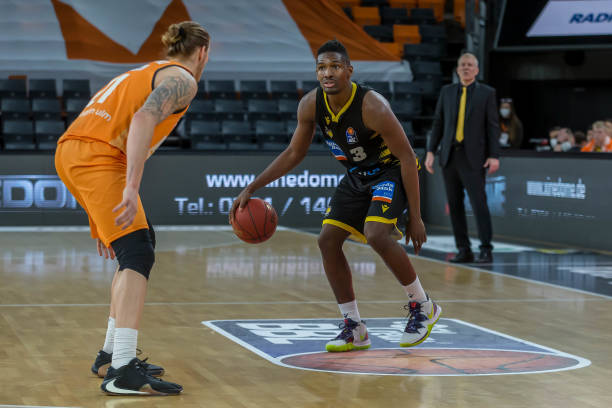 令人瞩目的 令人瞩目的